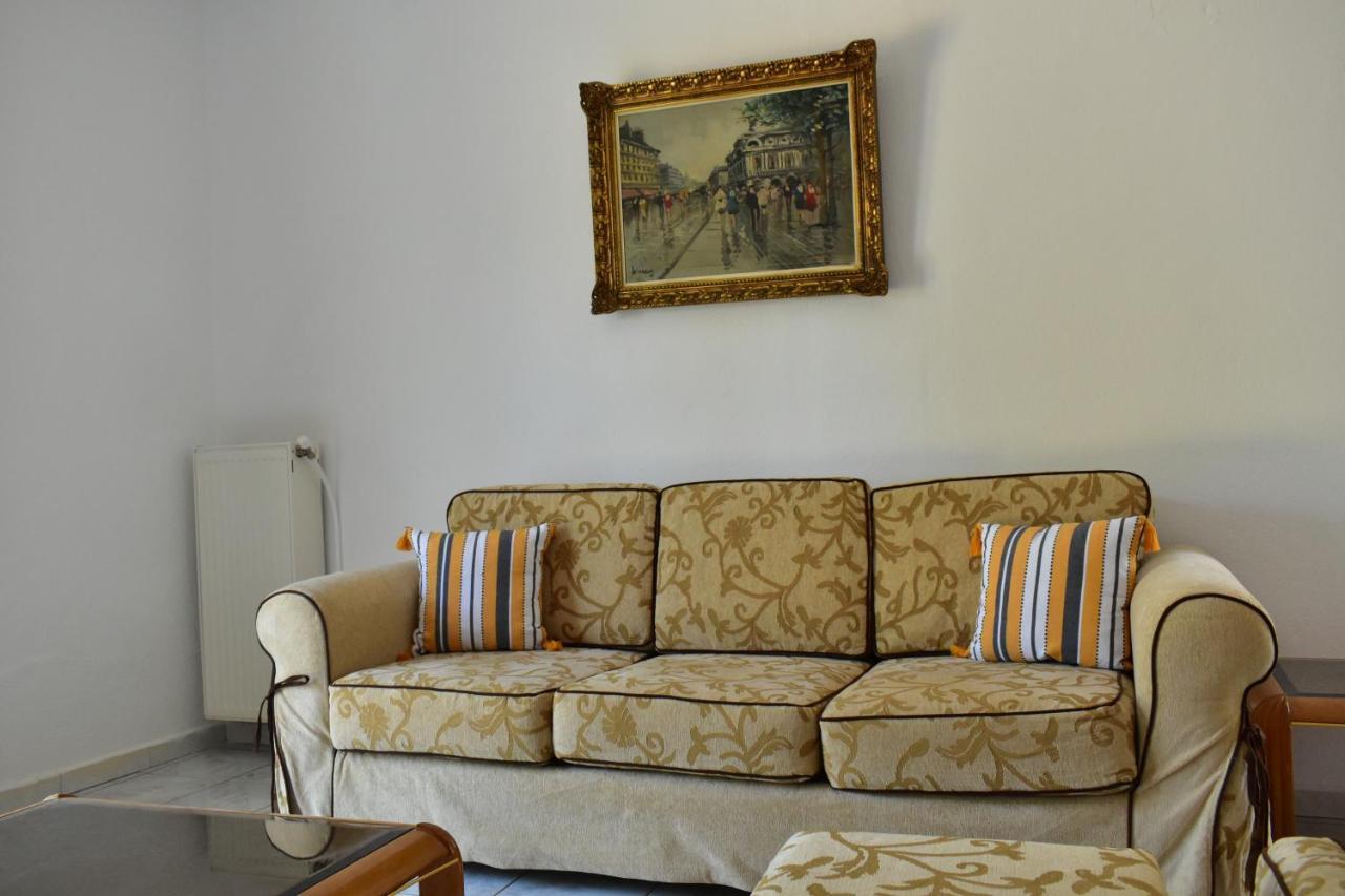 Вілла White Clam Vintage House With Sea View & Garden Макріялос Екстер'єр фото